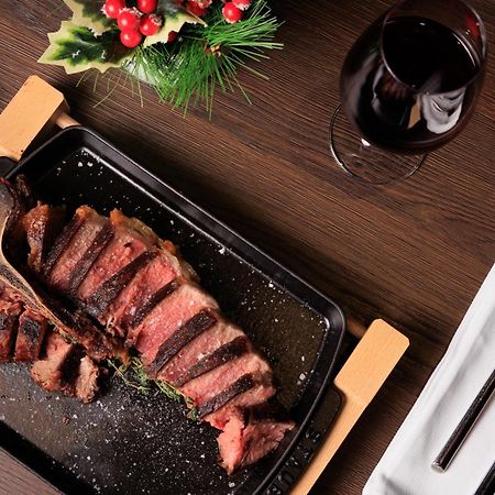 Mk Hotel Tirana Rinas Екстериор снимка A steak