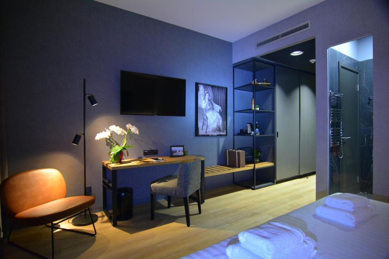 Mk Hotel Tirana Rinas Екстериор снимка