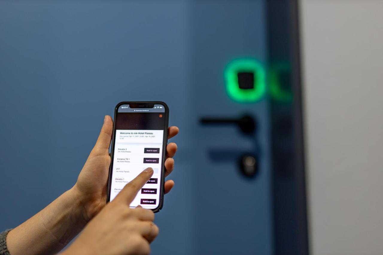 Mk Hotel Tirana Rinas Екстериор снимка Nuki Smart Lock