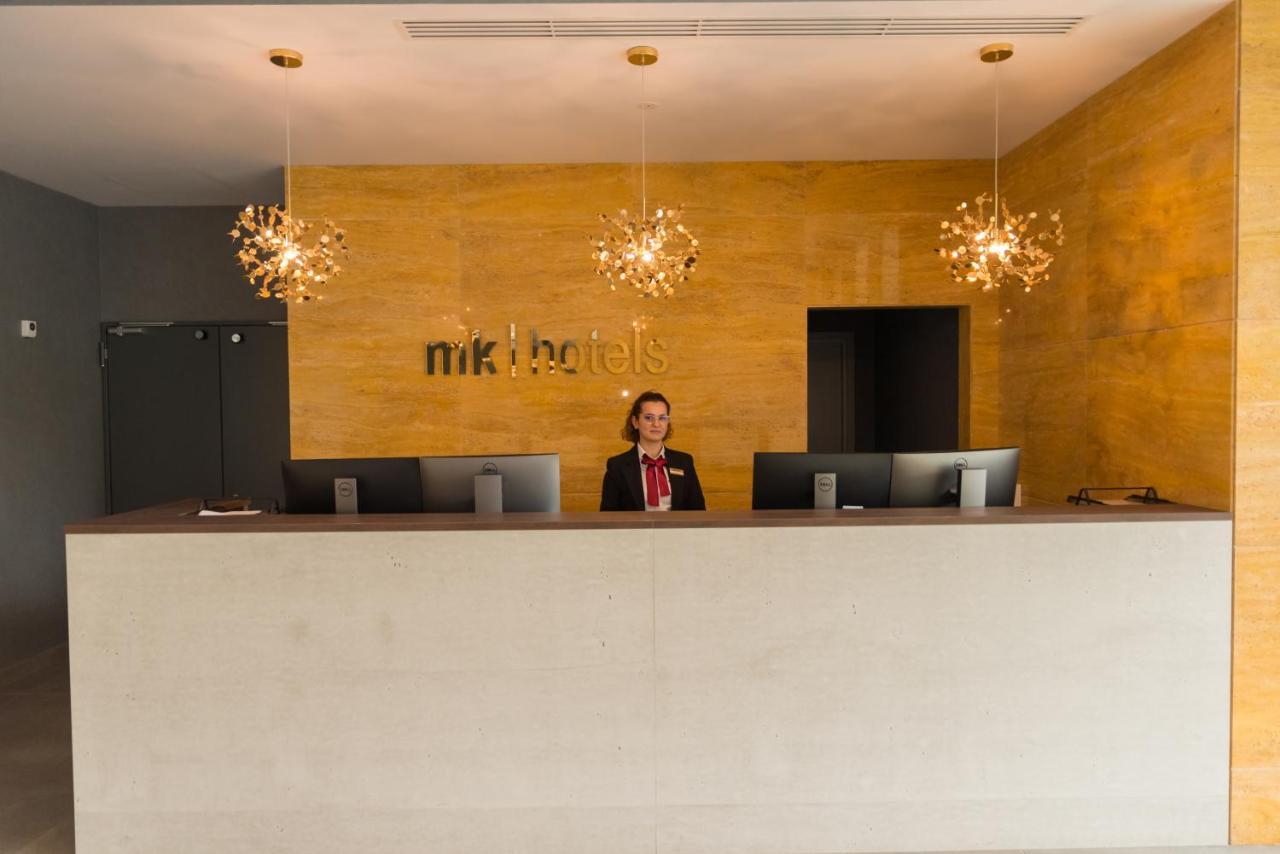 Mk Hotel Tirana Rinas Екстериор снимка Reception desk at a hotel