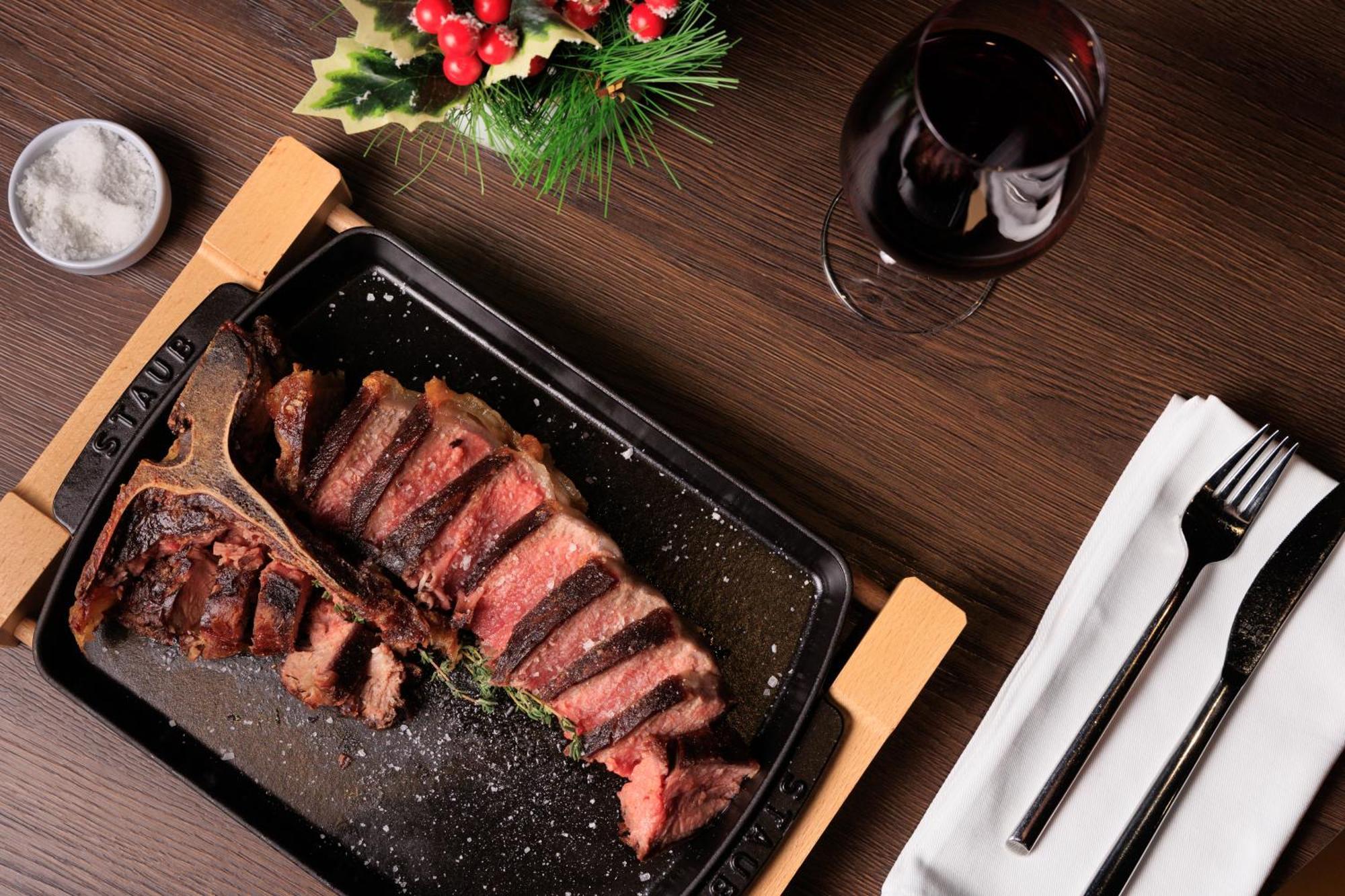 Mk Hotel Tirana Rinas Екстериор снимка A steak