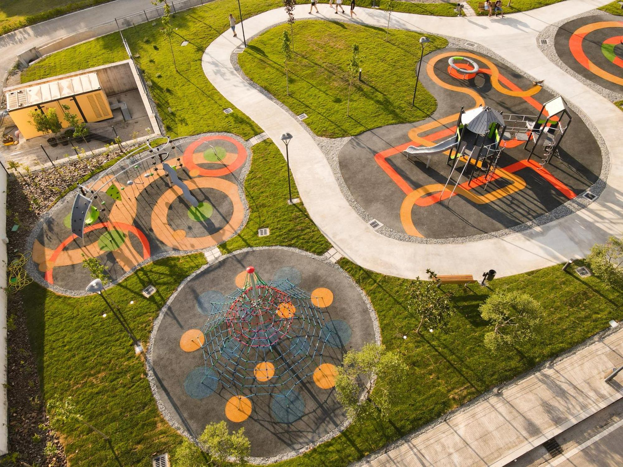 Mk Hotel Tirana Rinas Екстериор снимка Aerial view of the park
